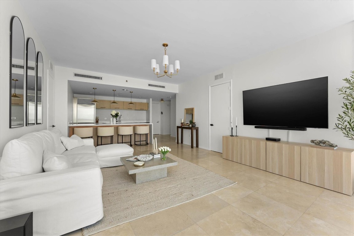 1040 Biscayne Boulevard 3906