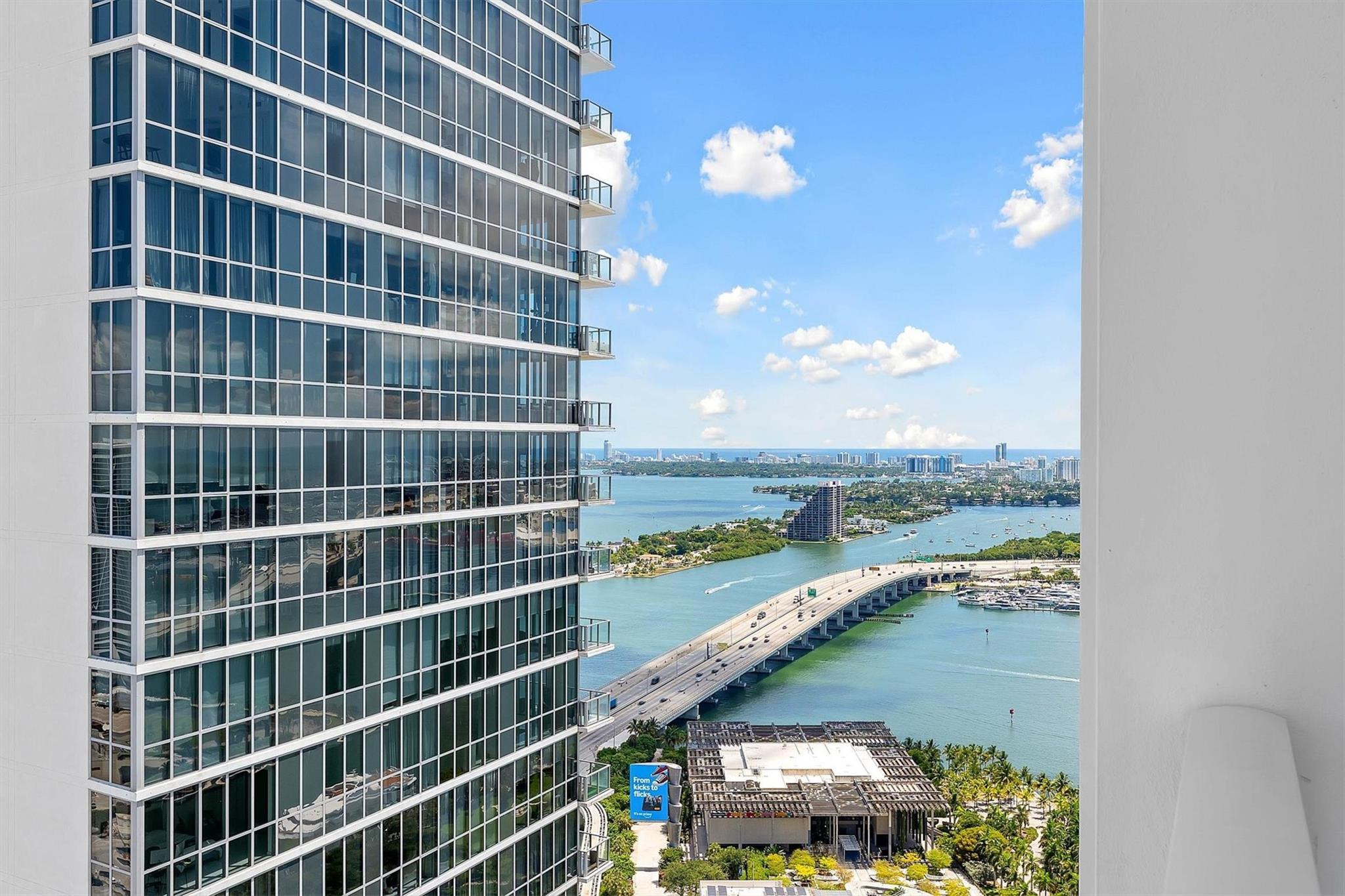 1040 Biscayne Boulevard 3906