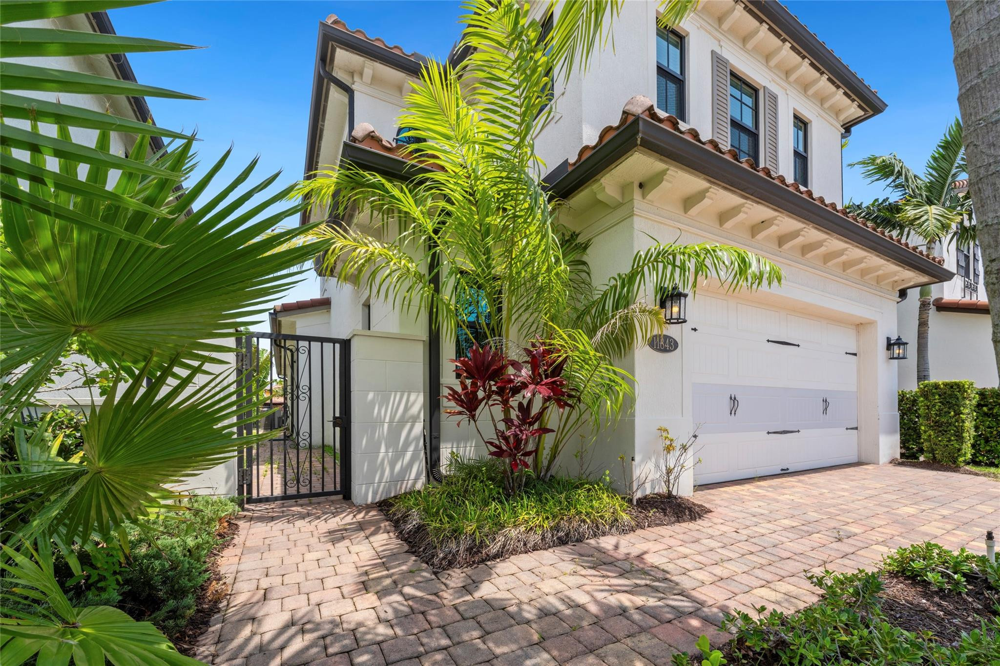 11843 SW 13th Court