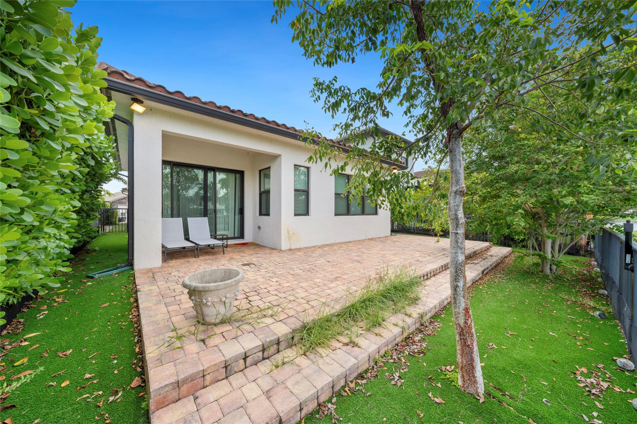 11843 SW 13th Court