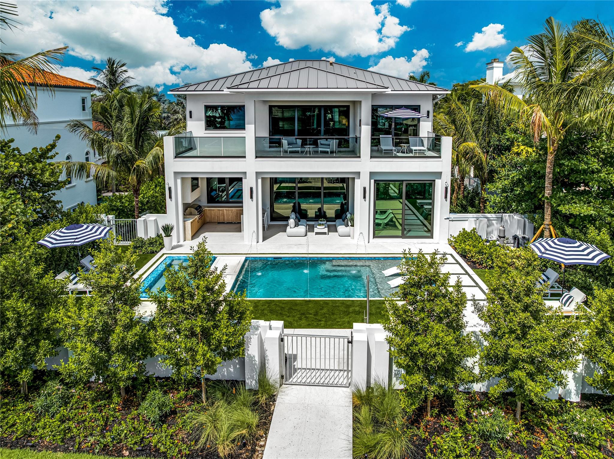 6107 N Ocean Boulevard