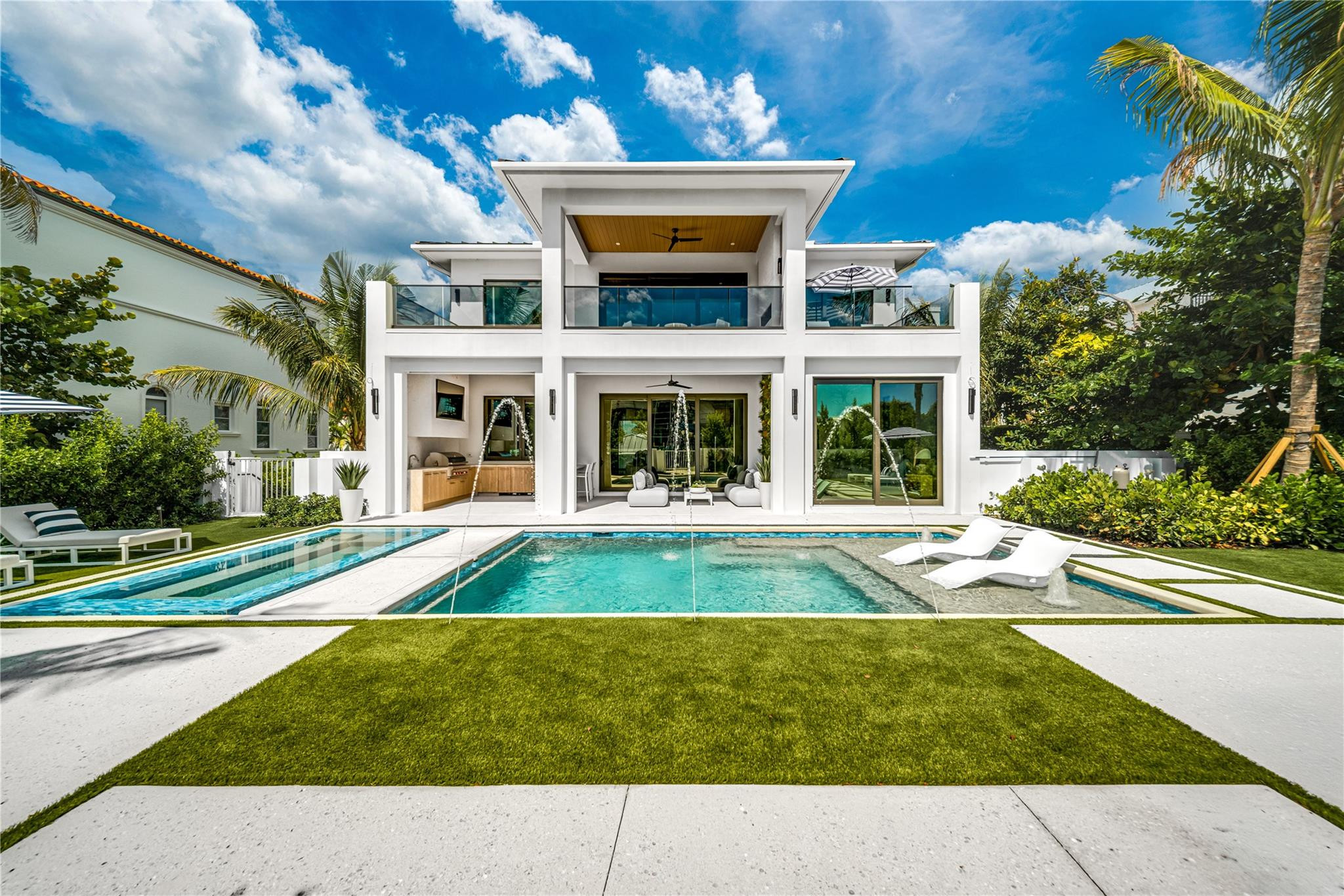 6107 N Ocean Boulevard