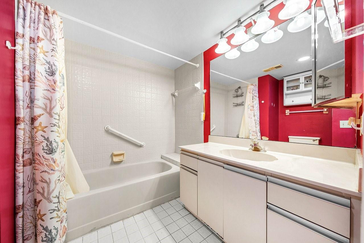 10118 Mangrove Drive 104