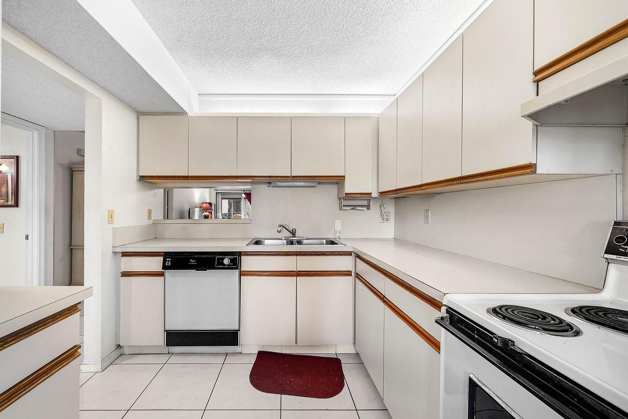 10118 Mangrove Drive 104