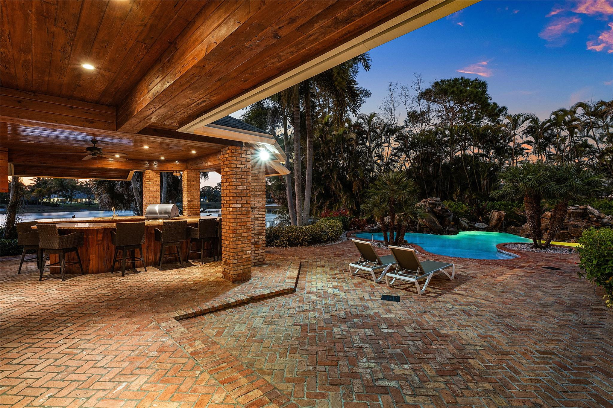 8035 Dillman Road