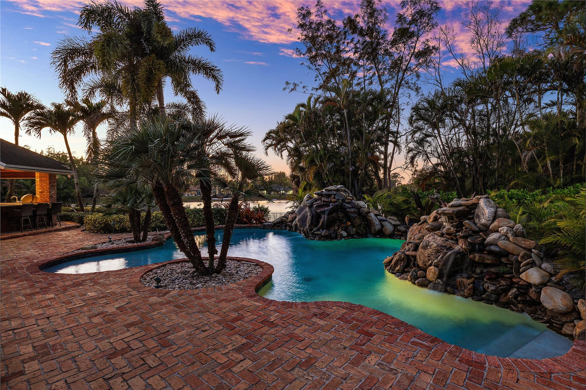 8035 Dillman Road