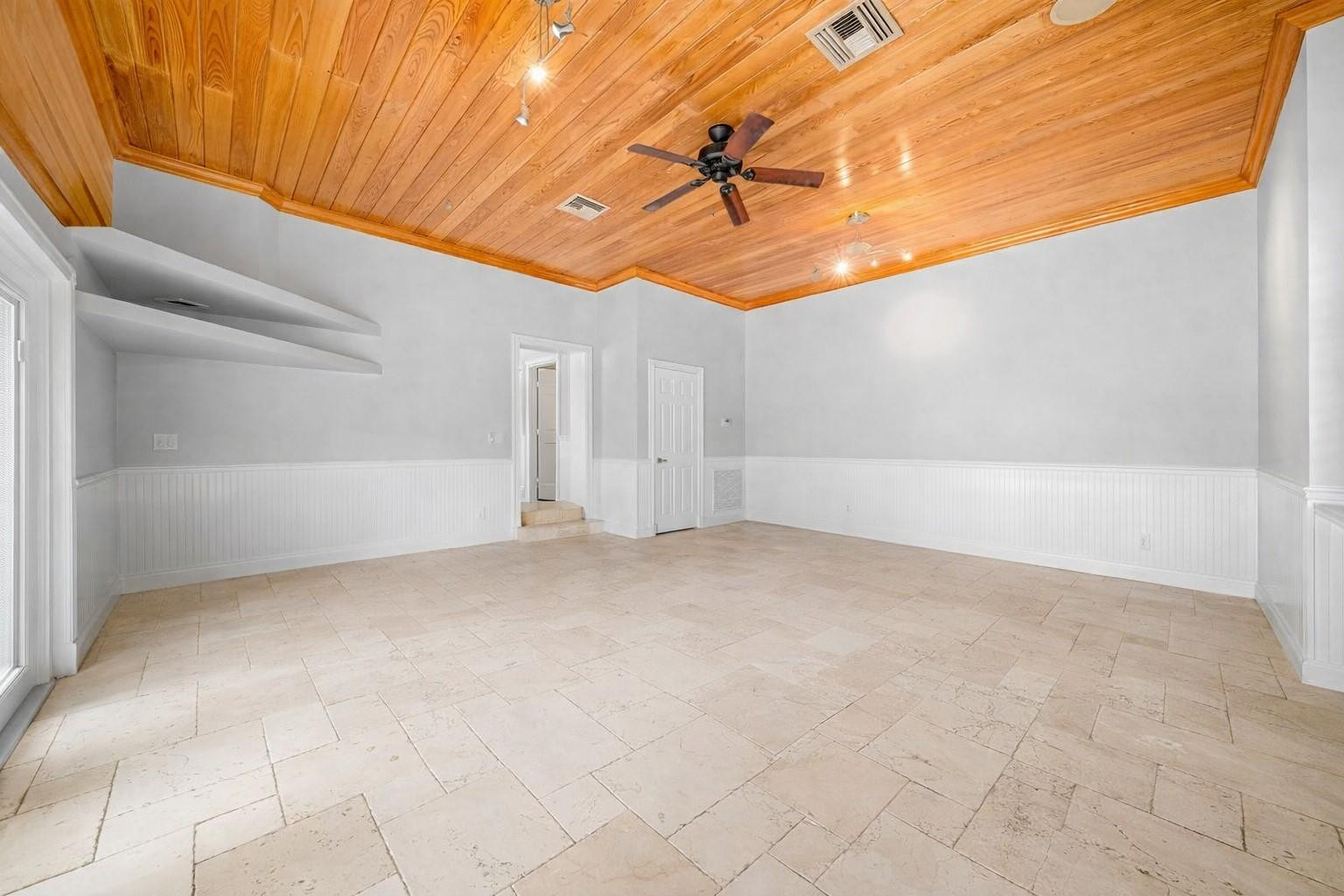 8035 Dillman Road
