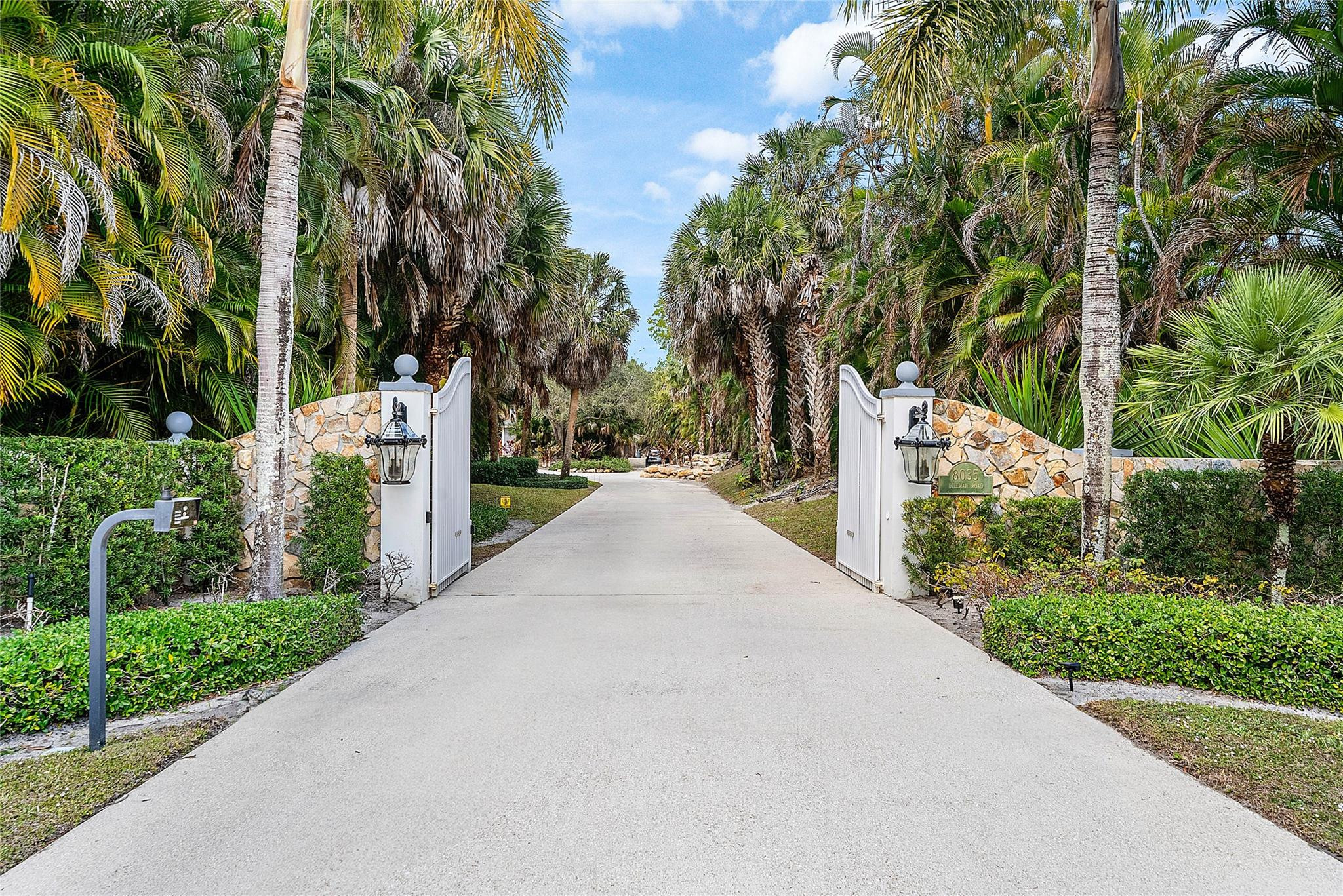 8035 Dillman Road