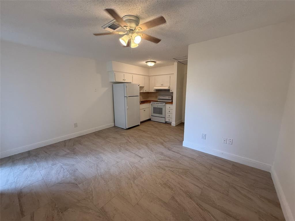 810 SE 18th Street 6