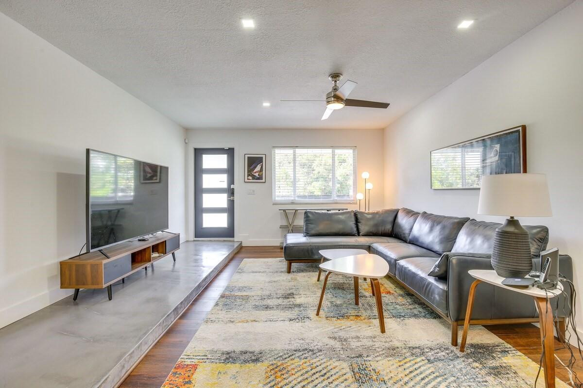 3530 NE 13th Avenue