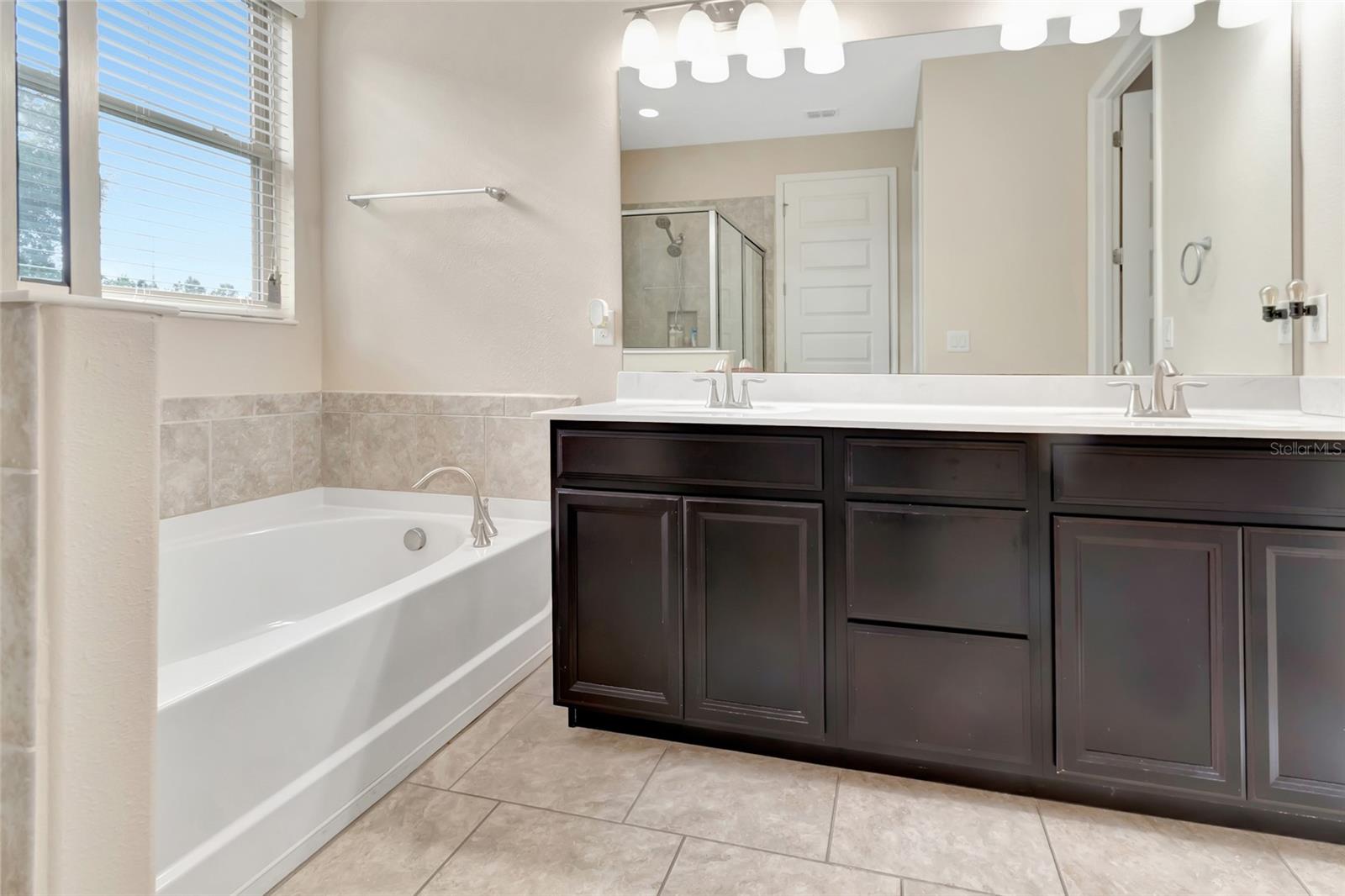 15531 WATERLEIGH COVE DR