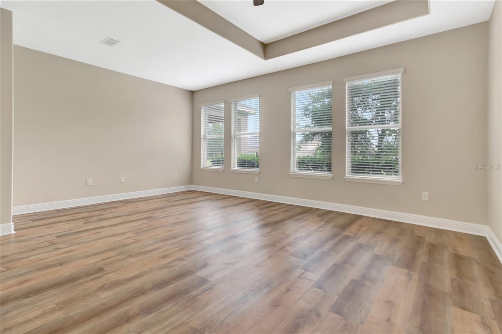 15531 WATERLEIGH COVE DR