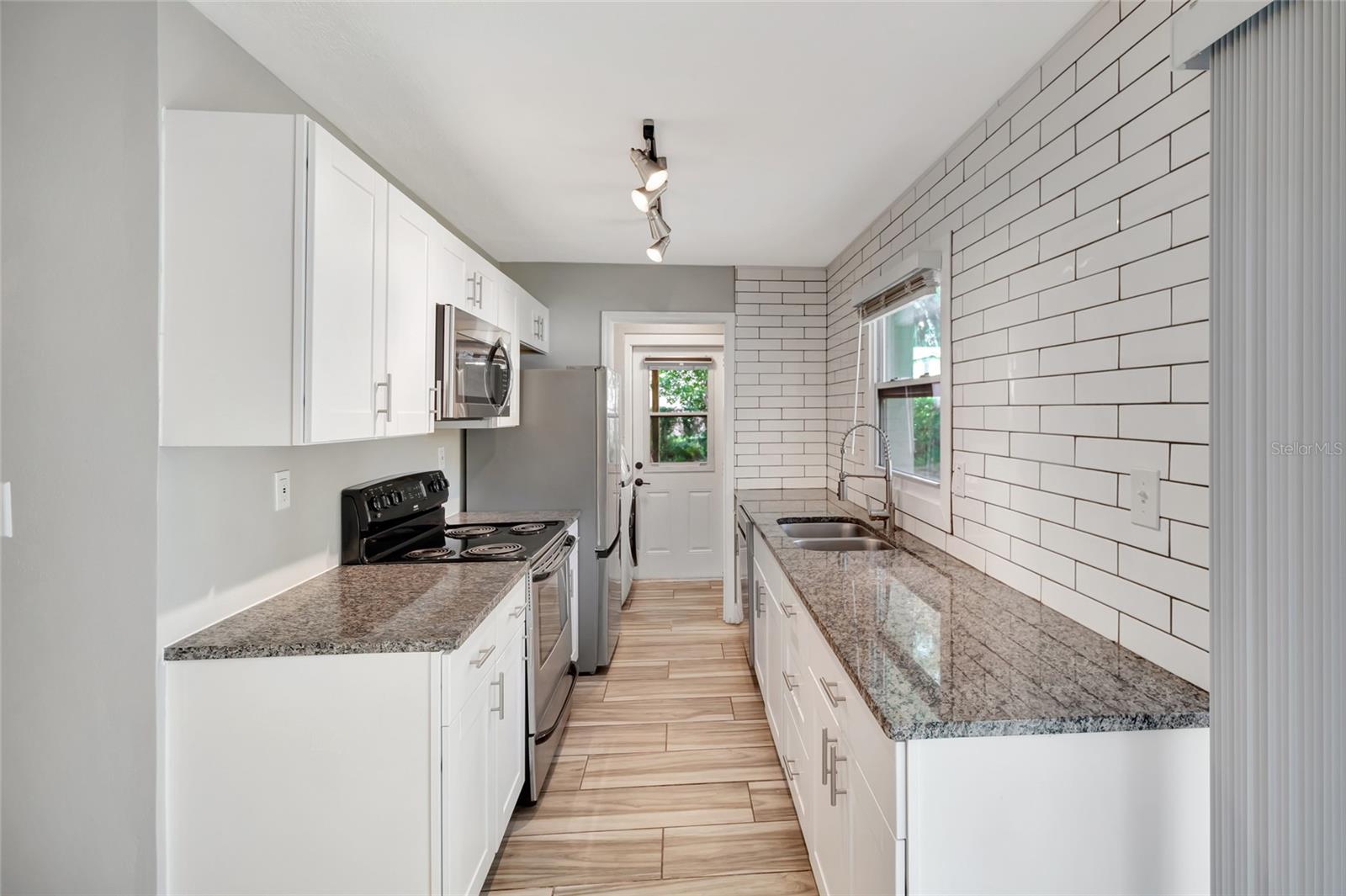 711 PENNSYLVANIA AVE