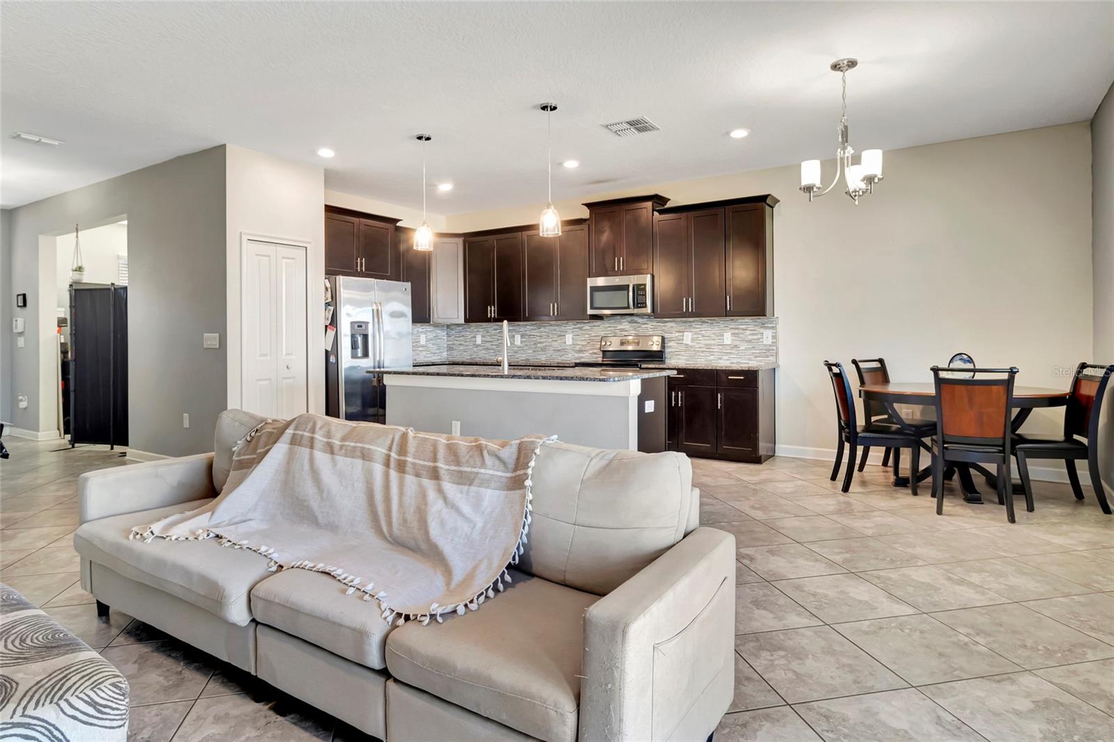 4628 CORTLAND DR
