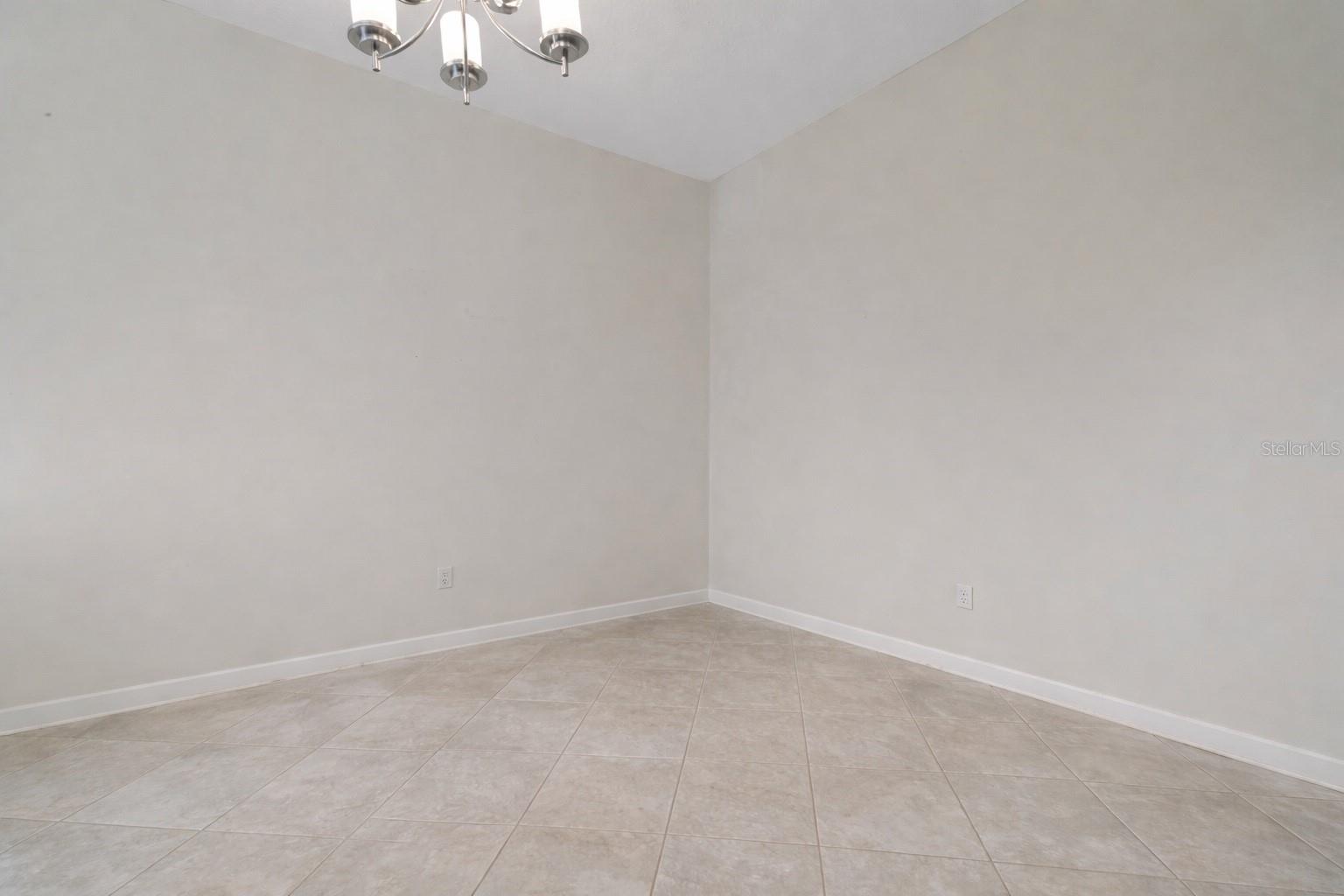4628 CORTLAND DR