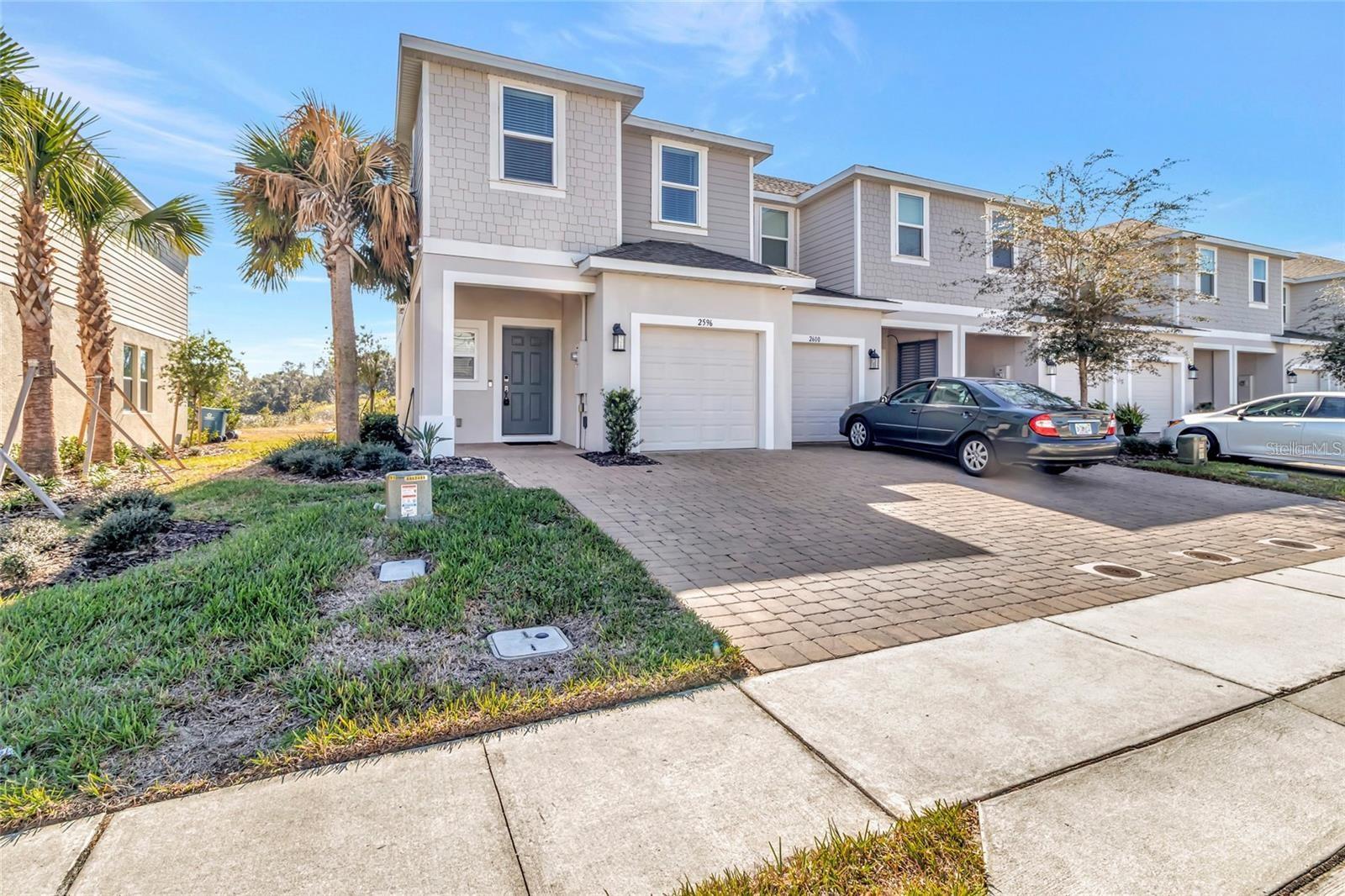 2596 PENGUIN BLVD