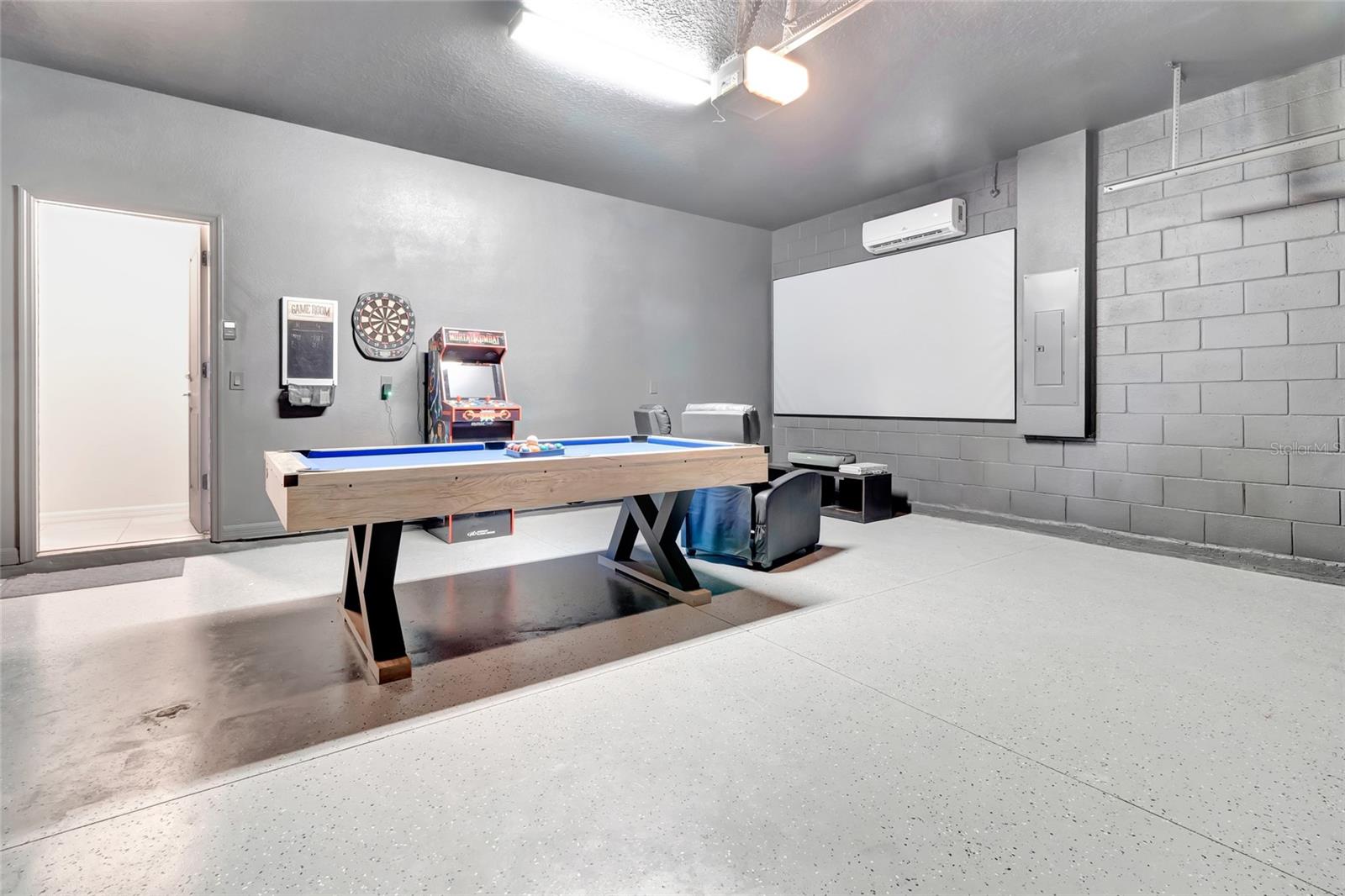 7312 OAKMOSS LOOP