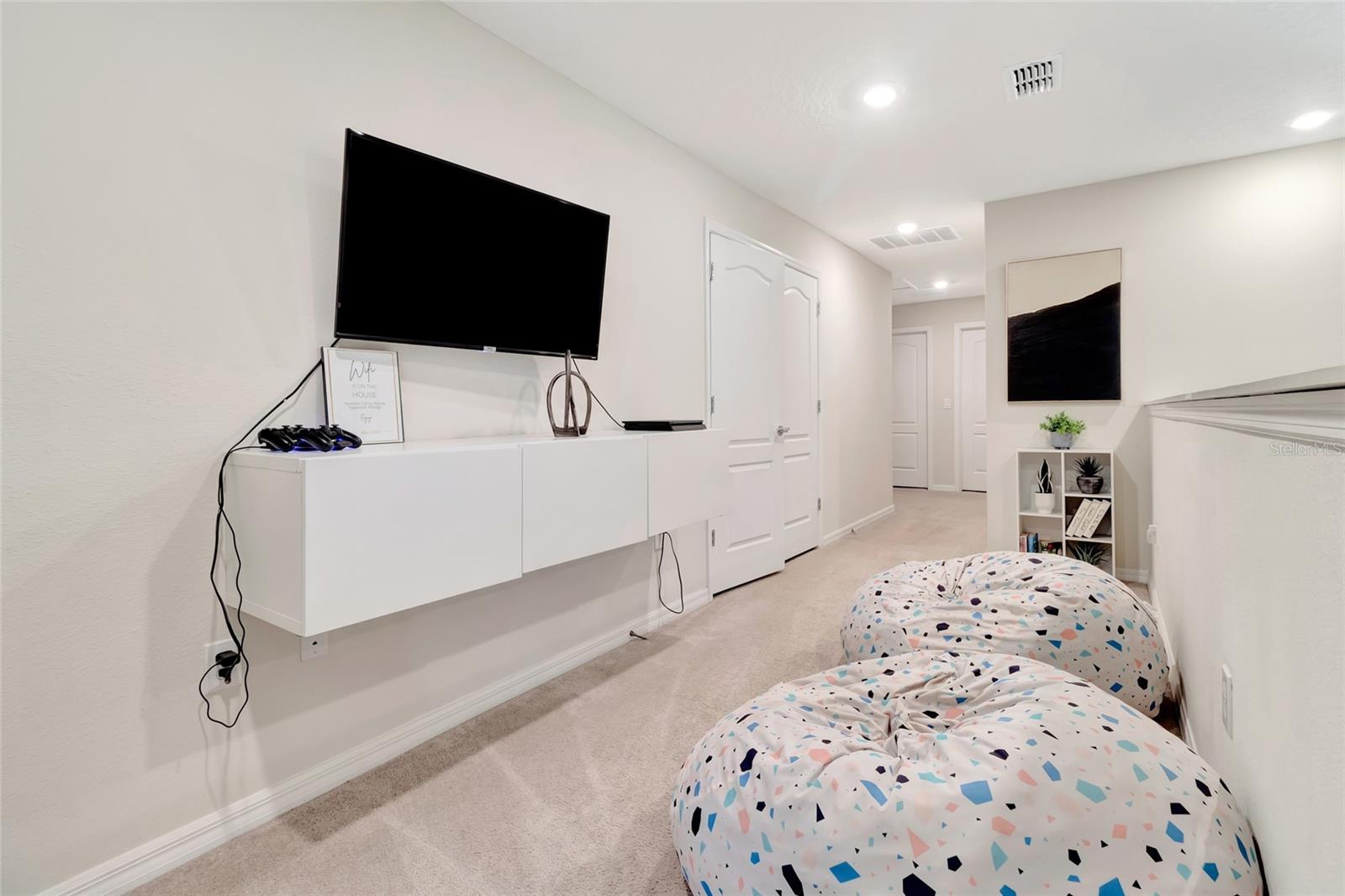 7312 OAKMOSS LOOP