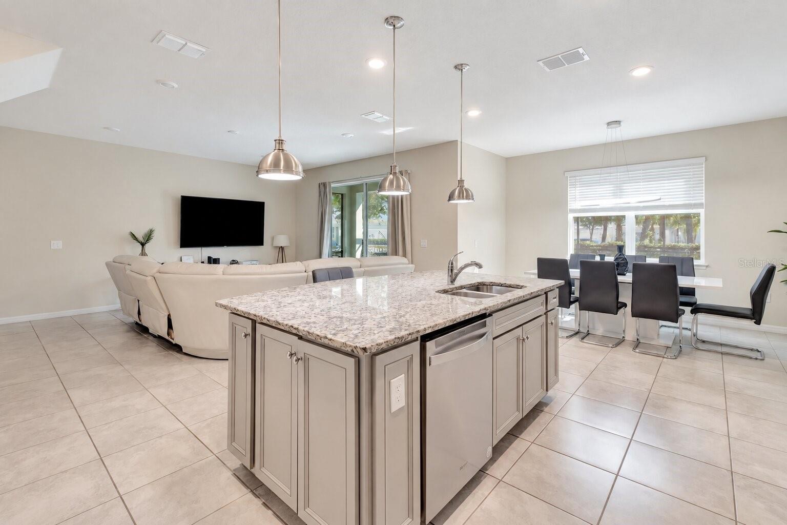 7312 OAKMOSS LOOP