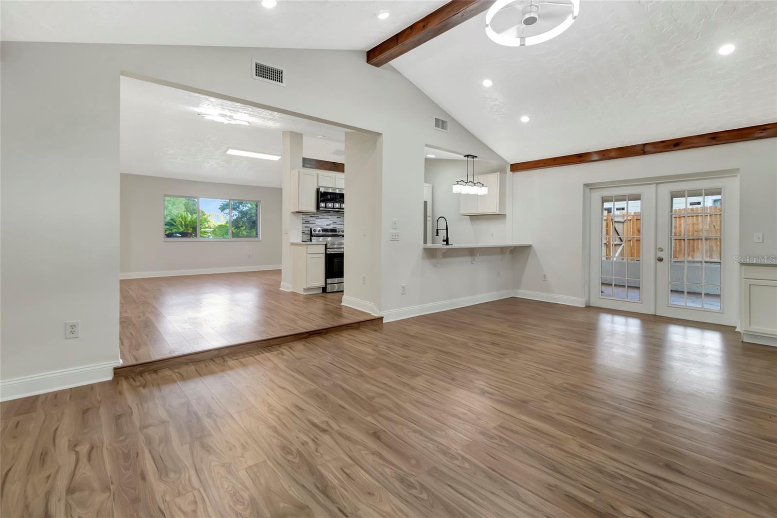 7126 CROOKED LAKE TRL