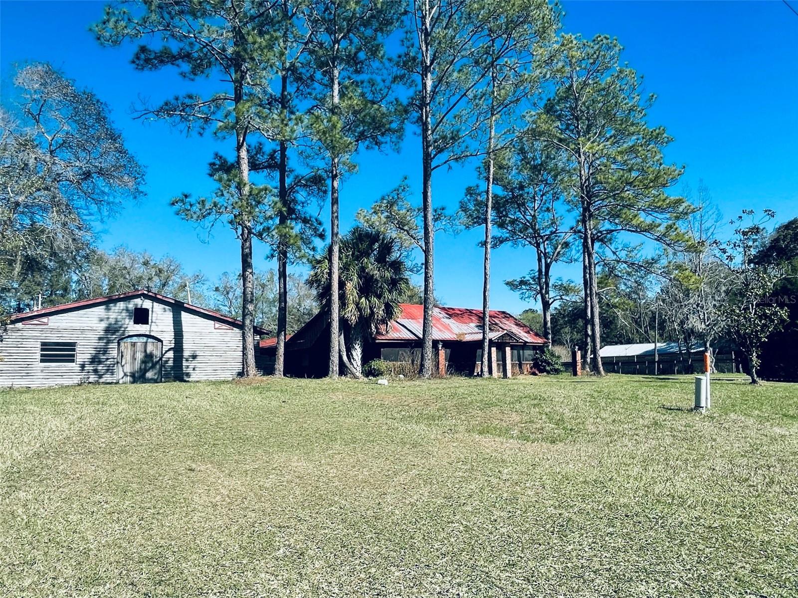21721 NE HIGHWAY 27