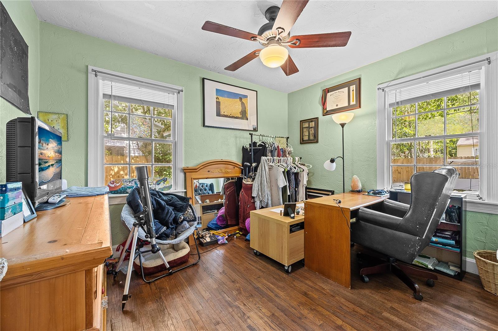 616 NW 8TH PLACE