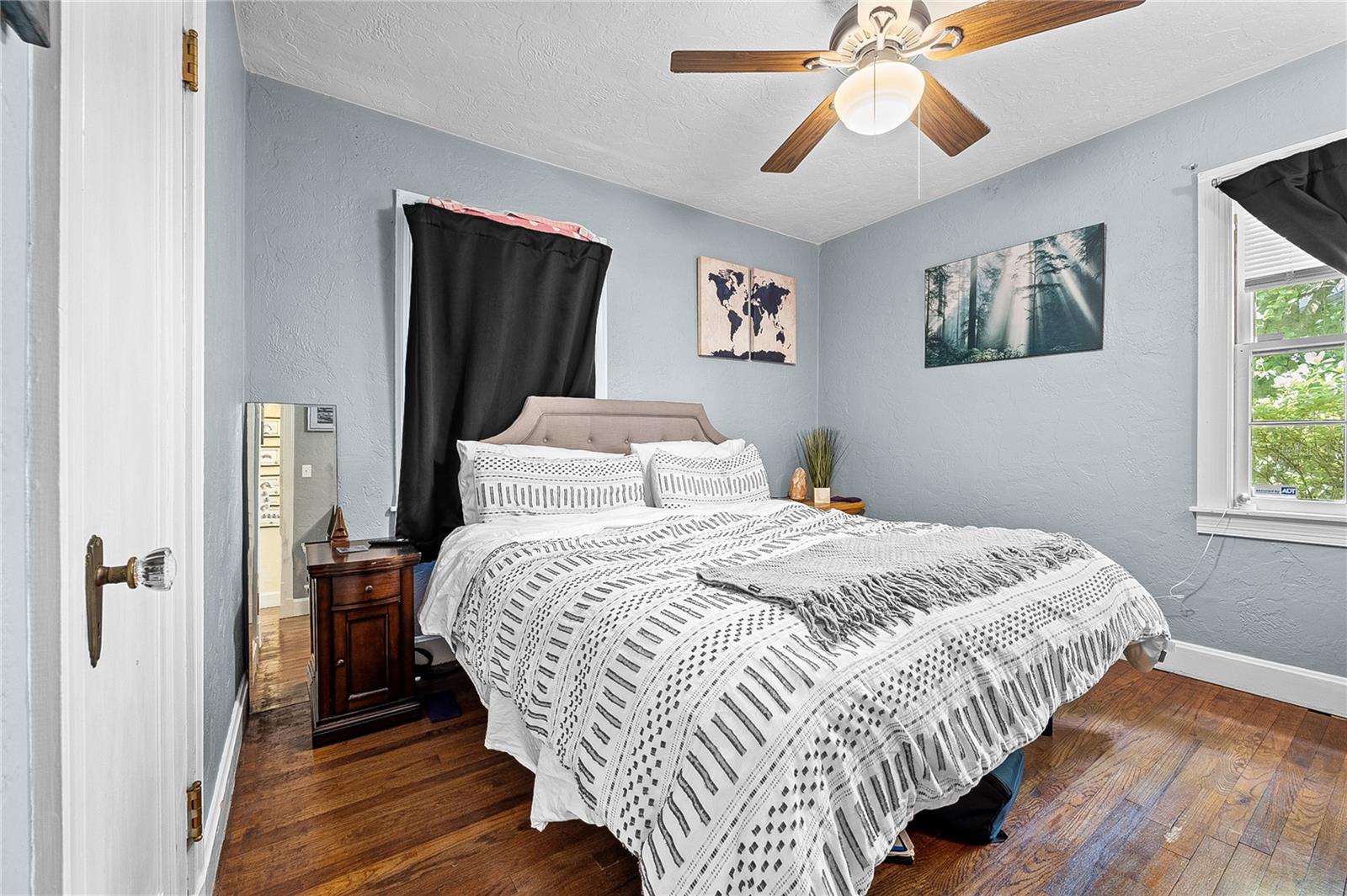 616 NW 8TH PLACE