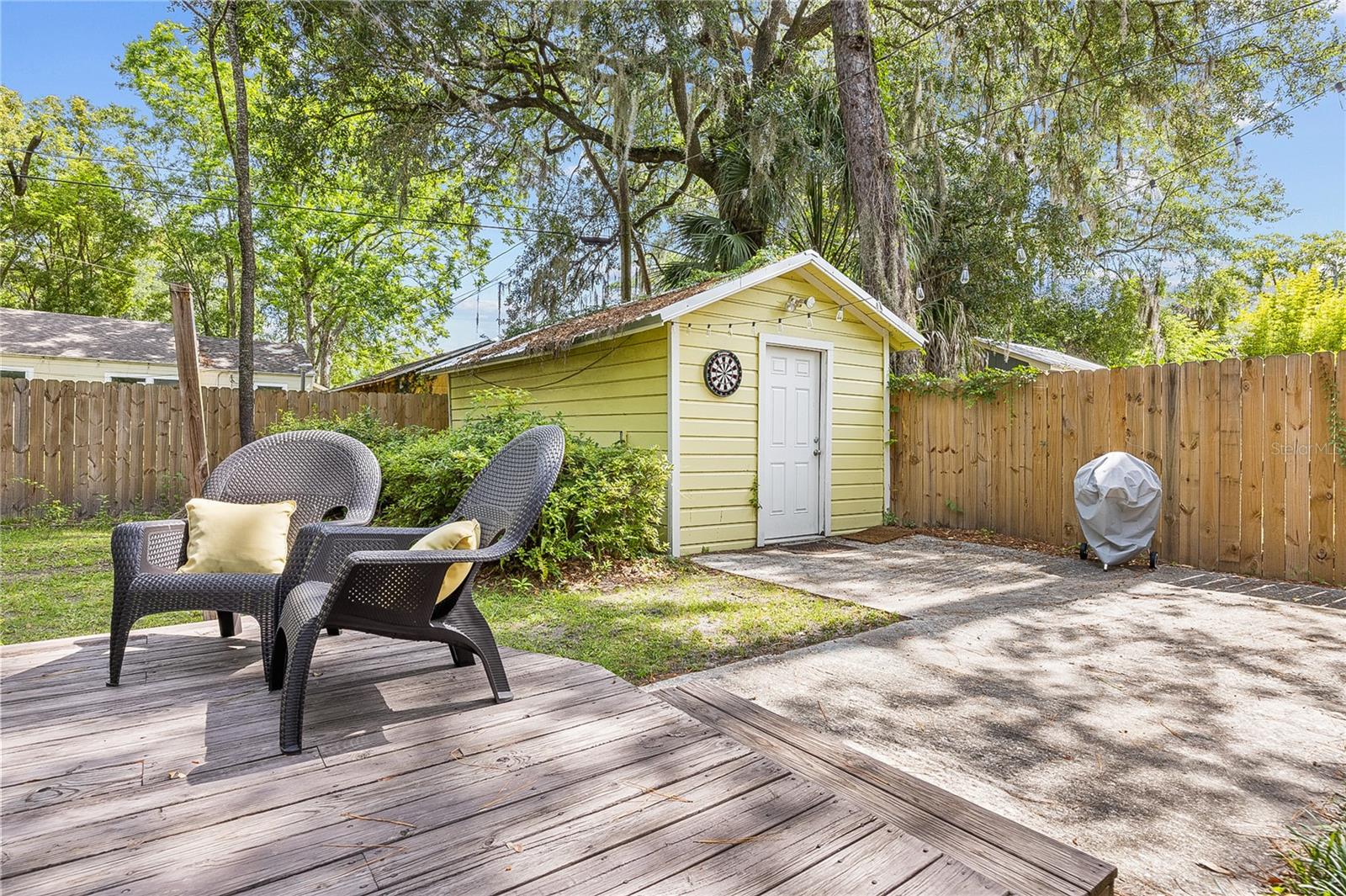 616 NW 8TH PLACE