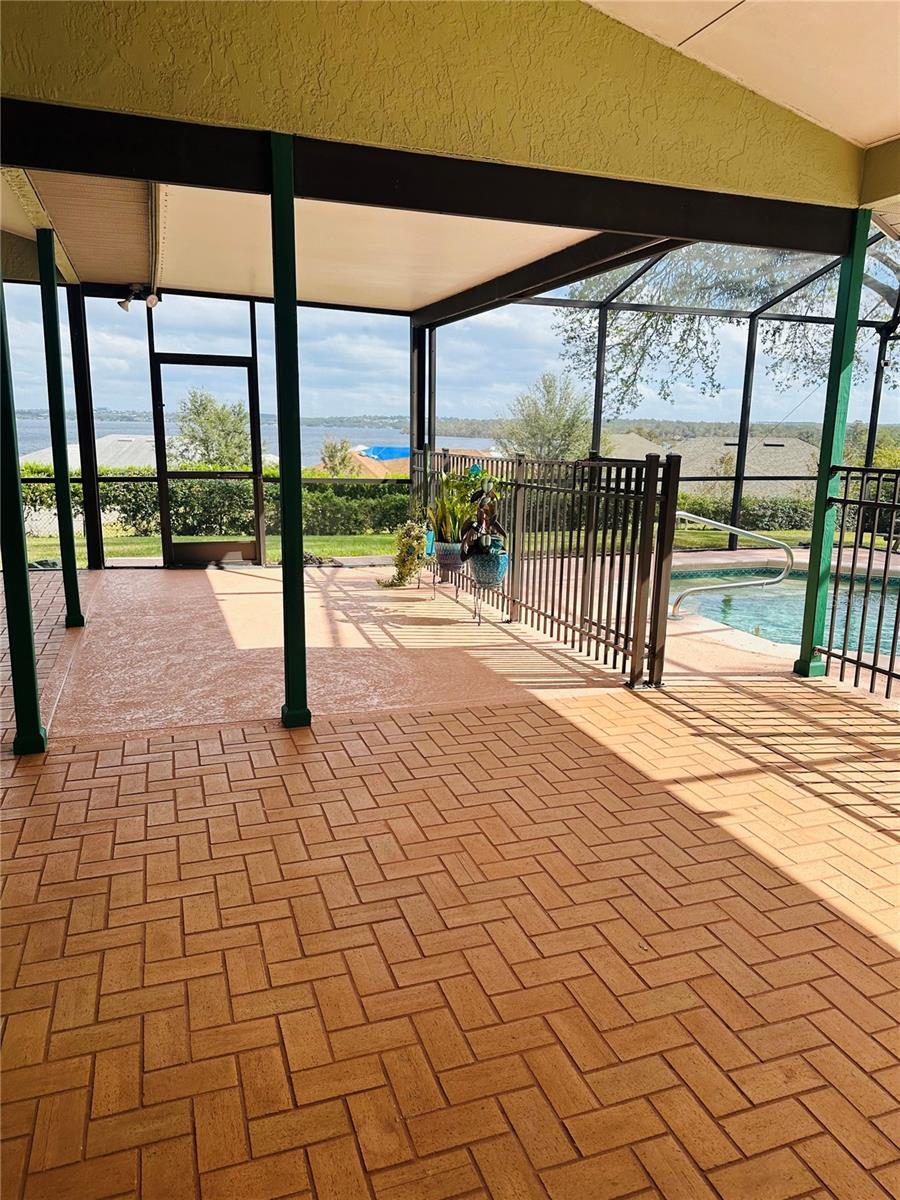 10735 POINT OVERLOOK DR