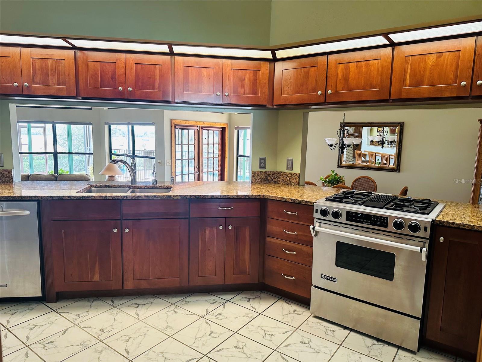 10735 POINT OVERLOOK DR