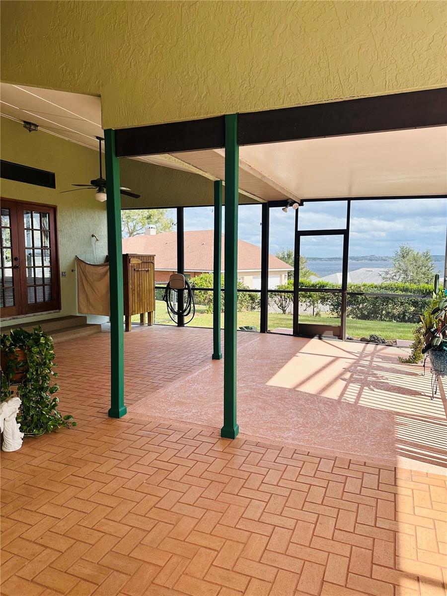 10735 POINT OVERLOOK DR