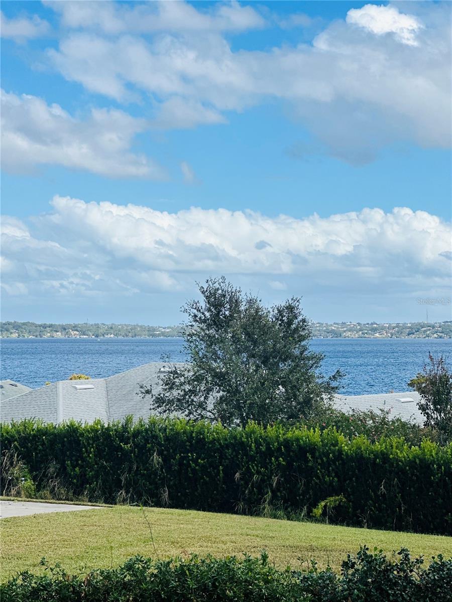 10735 POINT OVERLOOK DR