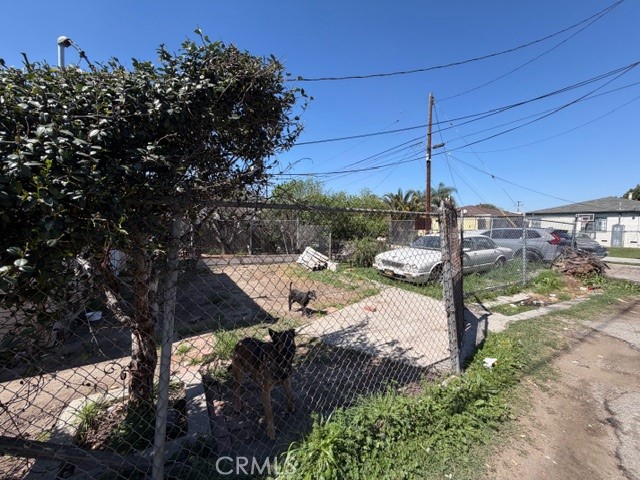 1417 W 50th