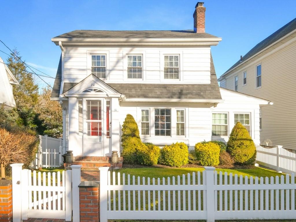 74 Rossiter Avenue