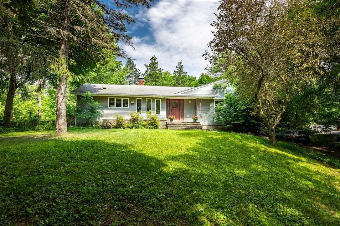 11 Robin Hill Road