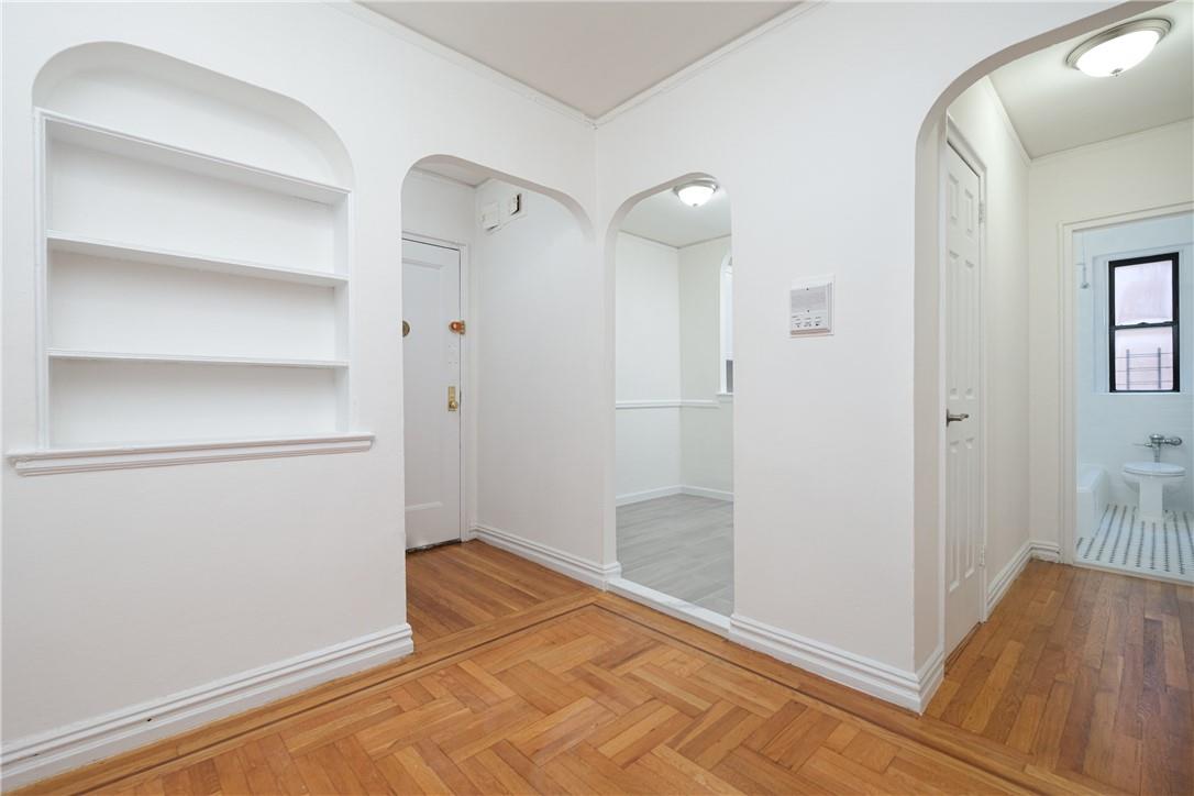 2685 Creston Avenue Unit: 5-A