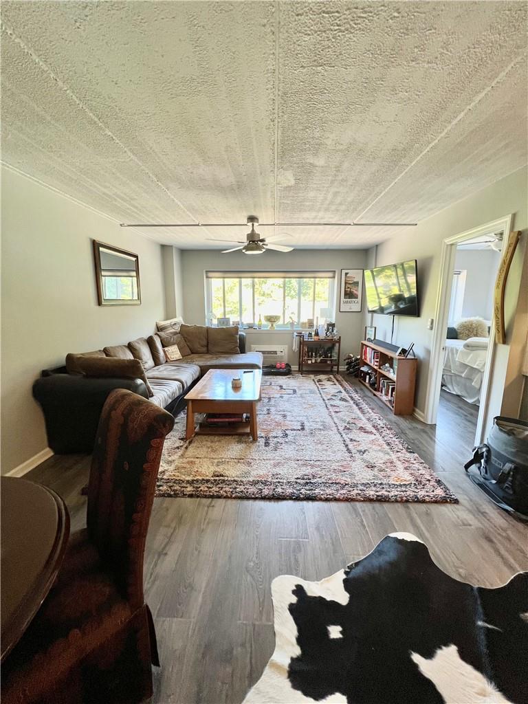 410 Benedict Avenue Unit: 5F