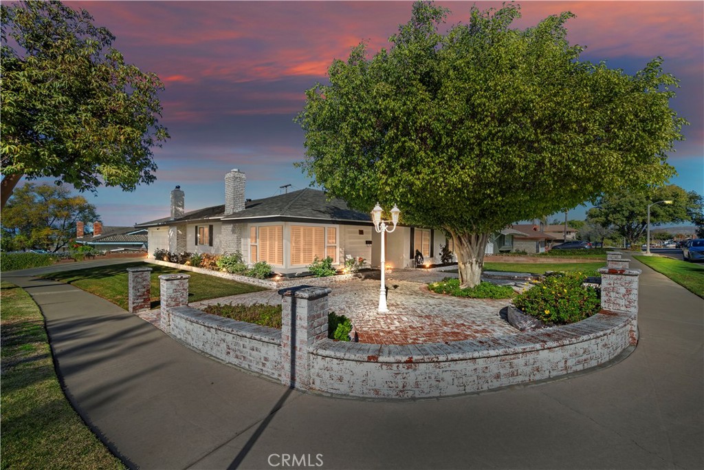 235 E Hacienda Drive