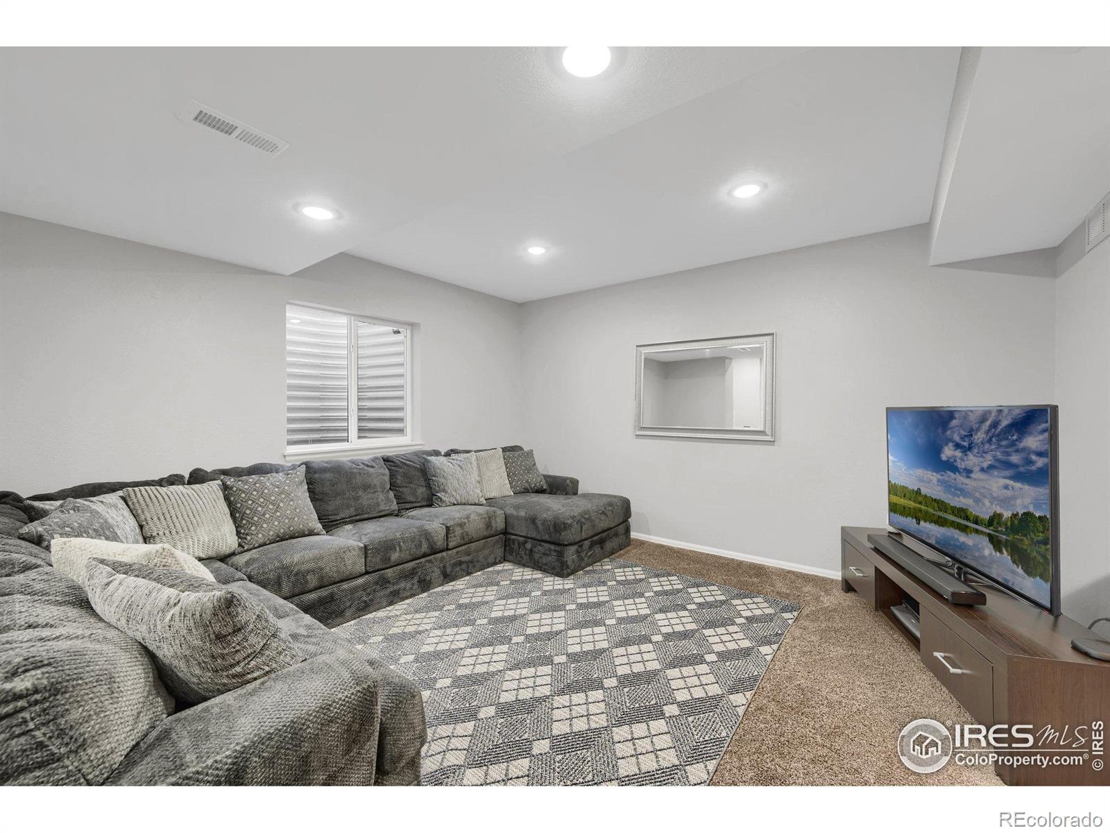 17052 Lipan Street