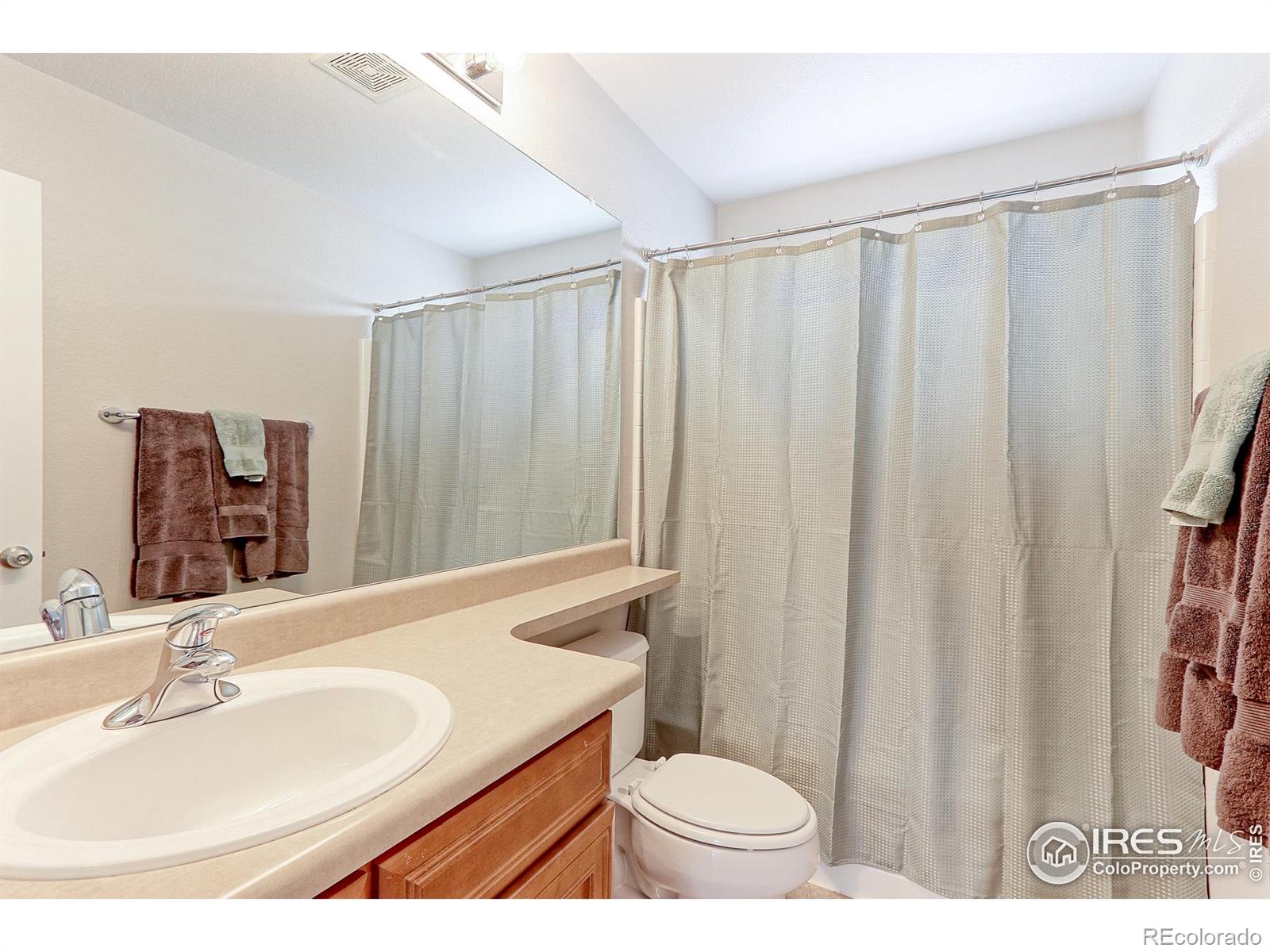 4687 Longs Court
