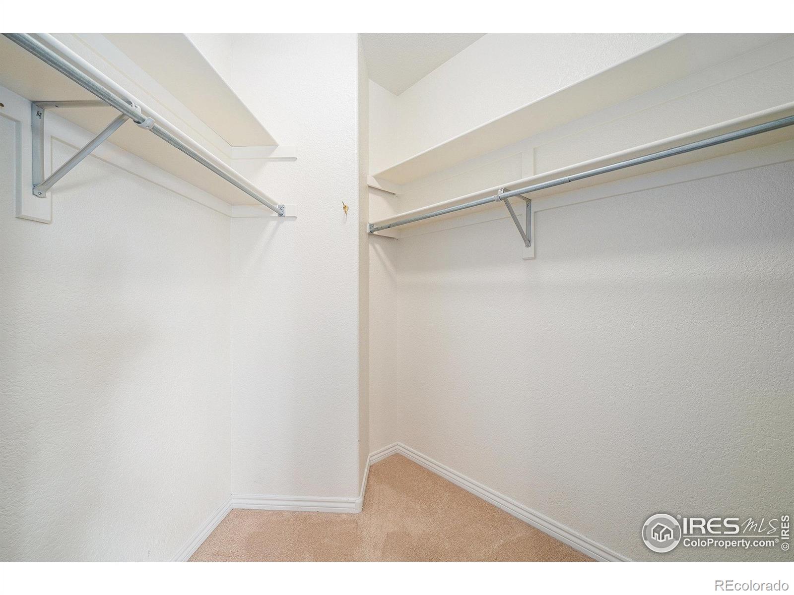 950 Southridge Greens Boulevard Unit: 18