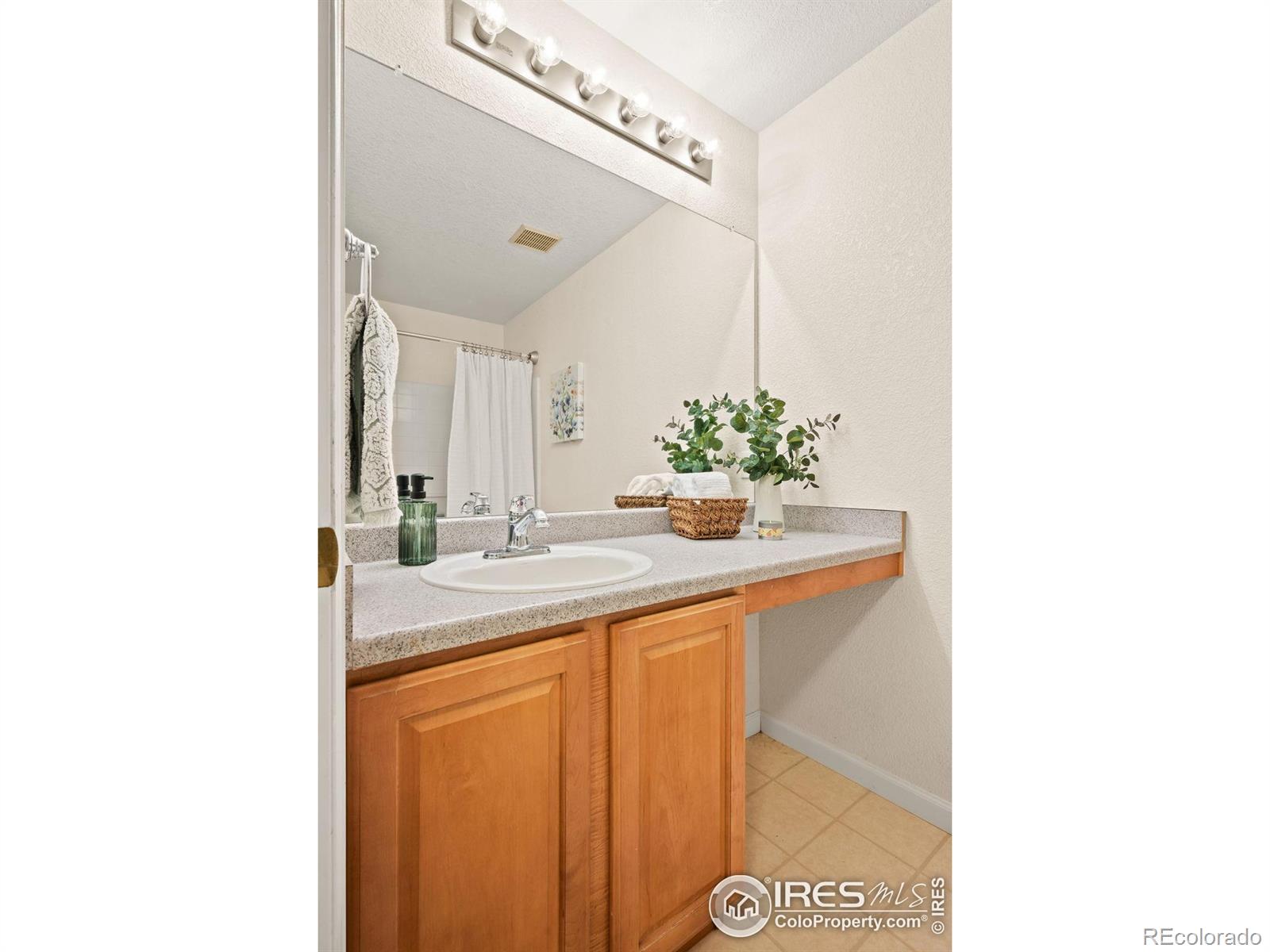1814 W 131st Drive