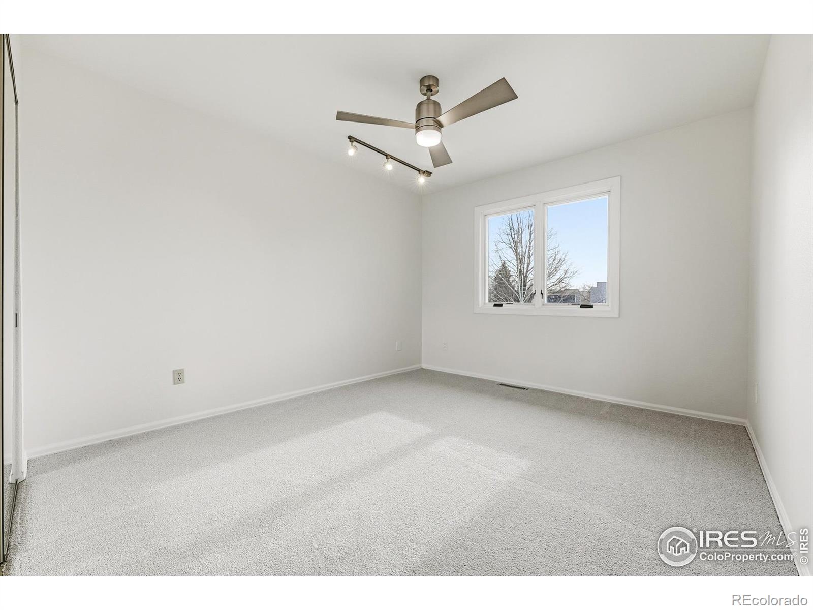 5453 Illini Way