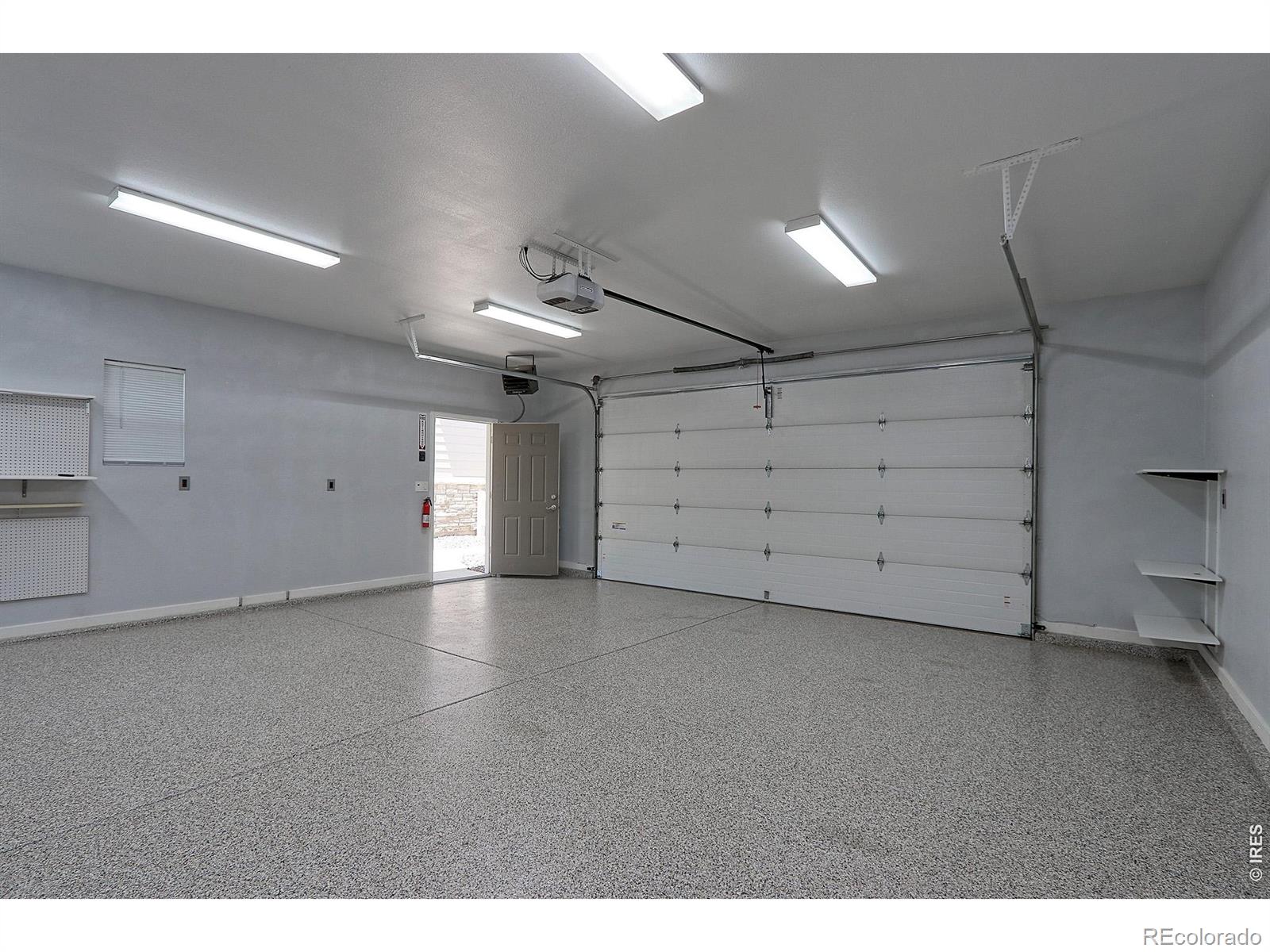 6260 Saddleback Avenue