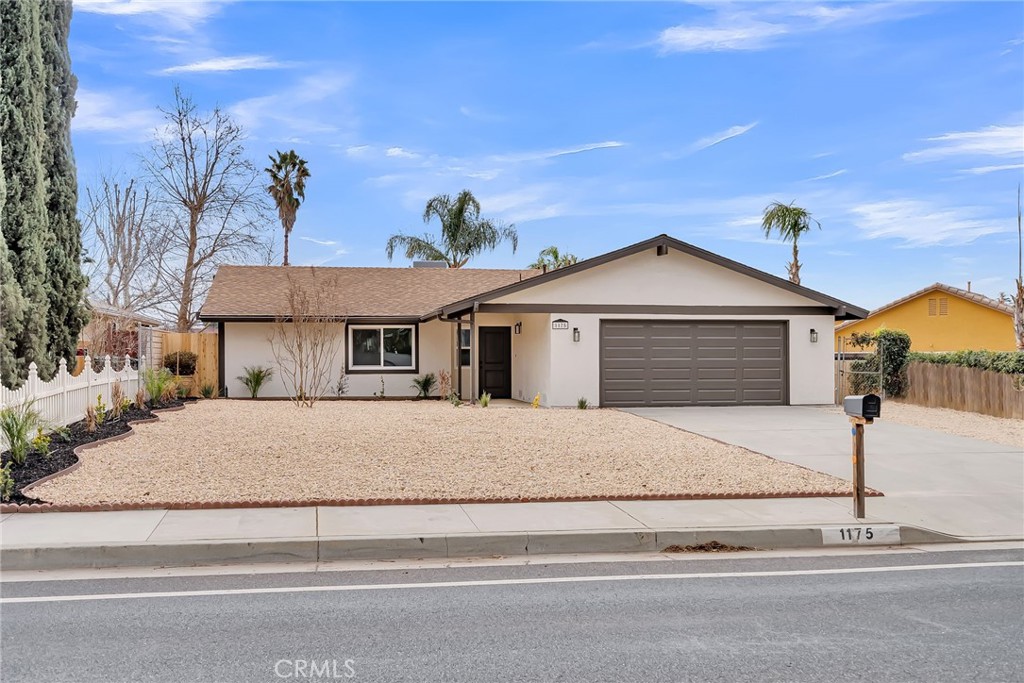 1175 Oak Valley