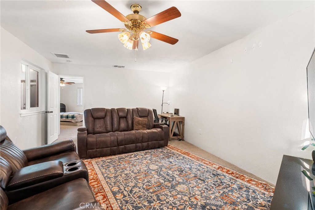 1076 Occidental Circle