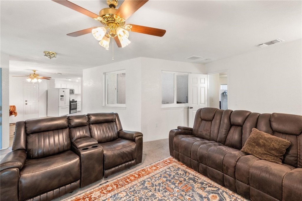 1076 Occidental Circle