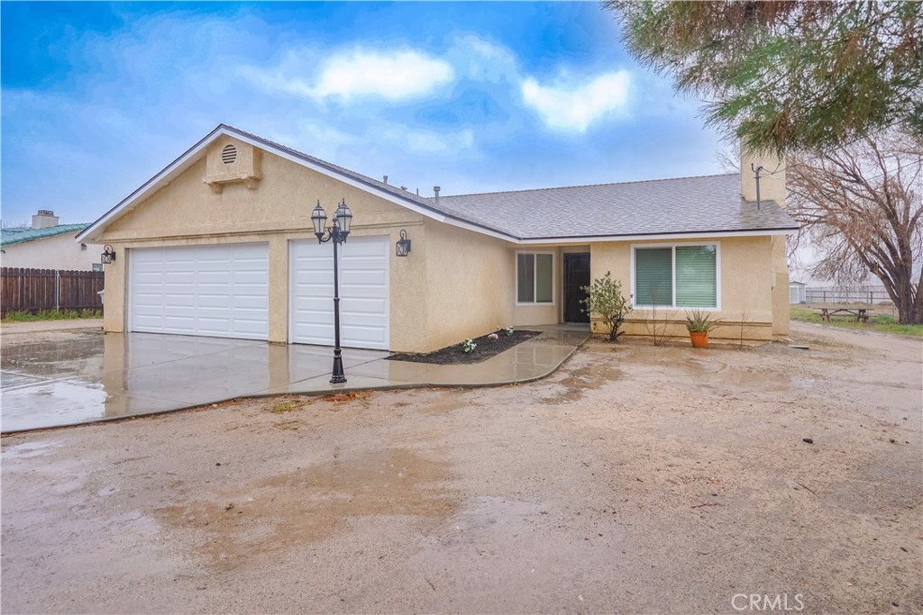 19228 Live Oak