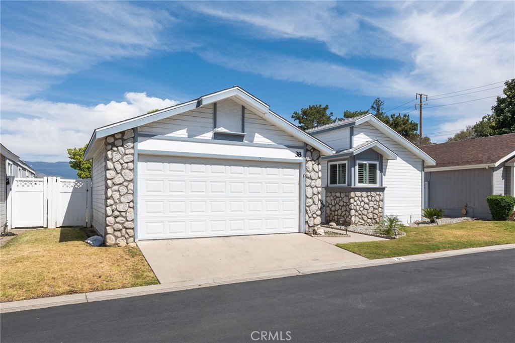 140 W Pioneer Avenue 38