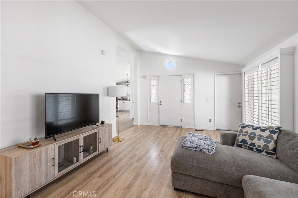 140 W Pioneer Avenue 38